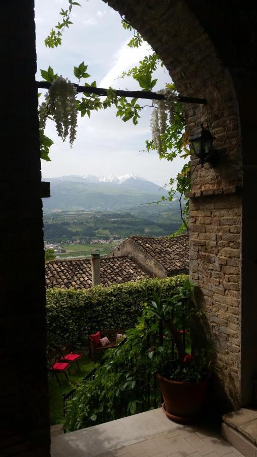Bed and Breakfast Palazzo De Fabritiis Rosciano  Экстерьер фото